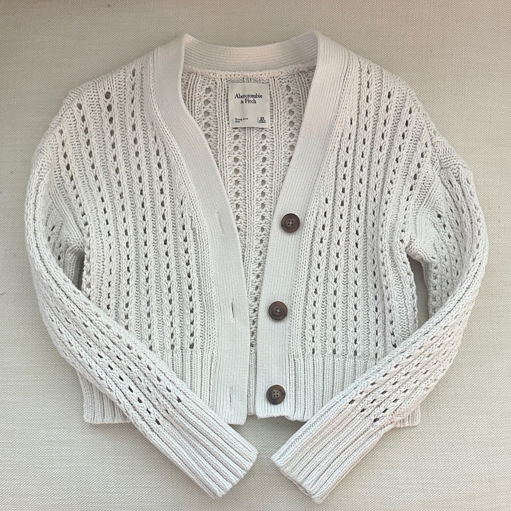 Abercrombie & Fitch Women's Cream Knit Cardigan
